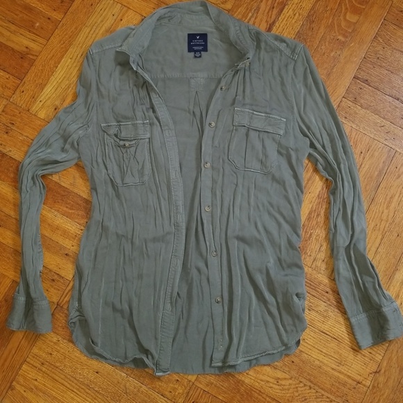 American Eagle Outfitters Tops - AE vintage boyfriend